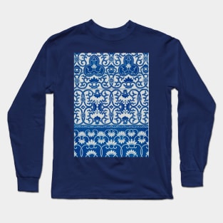 Blue and White Chinese Floral Ornamental Pattern Long Sleeve T-Shirt